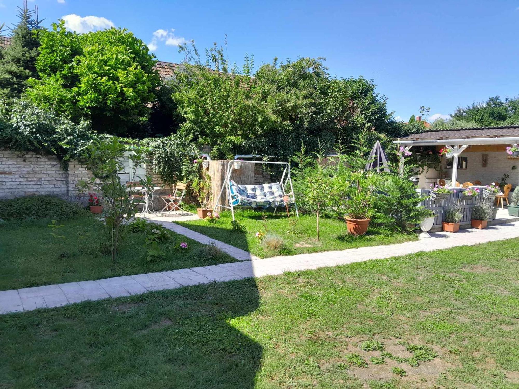 Edina Vintage Vendeghaz Lägenhet Mosonmagyaróvár Exteriör bild